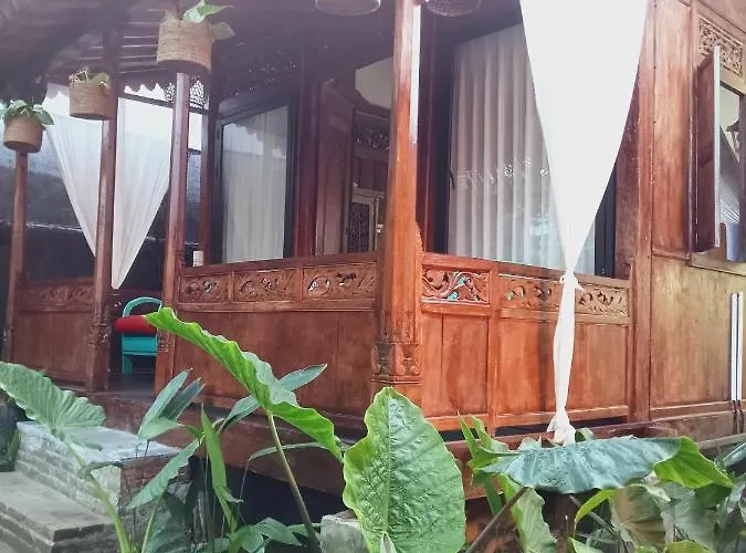 Buratwangi Joglo House 4*