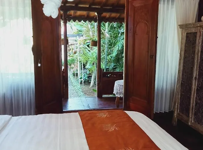 Buratwangi Joglo House 4*