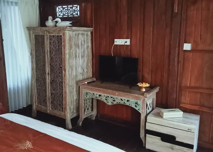 ベッド・アンド・ブレックファスト Buratwangi Joglo House