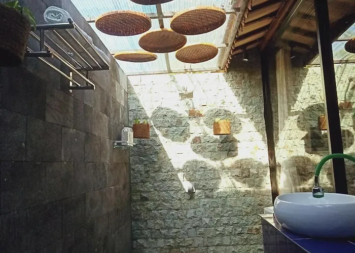 ベッド・アンド・ブレックファスト Buratwangi Joglo House ケロボカン